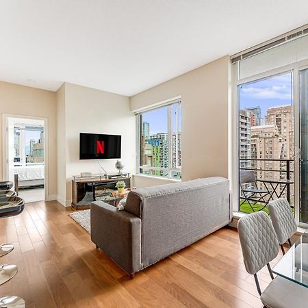 Cozy 1 Bdr Apartment Located In Yaletown Area With City View Vancouver Bagian luar foto