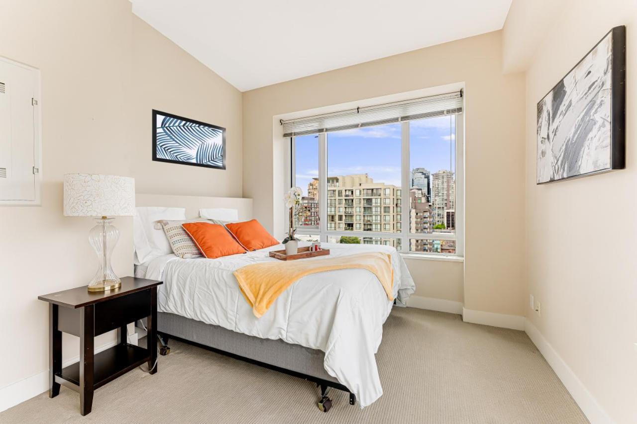 Cozy 1 Bdr Apartment Located In Yaletown Area With City View Vancouver Bagian luar foto